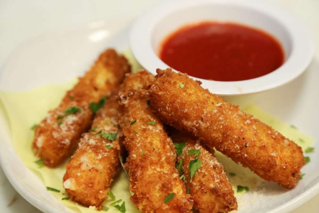 Slice Italia Mozzarella Sticks